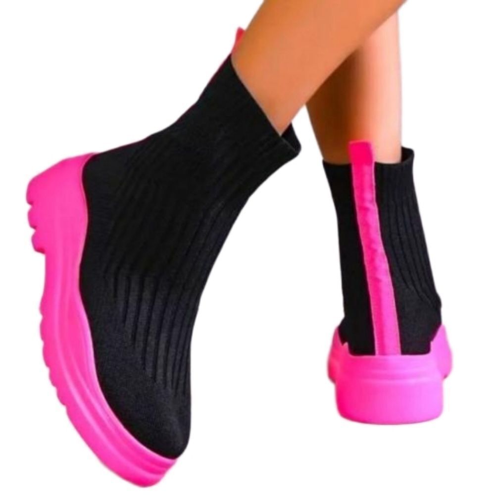 Trendy Women's Slip On Sock Boots sz 6